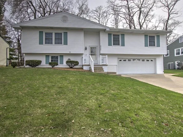 625 Fawn Ct, Mt Zion, IL 62549