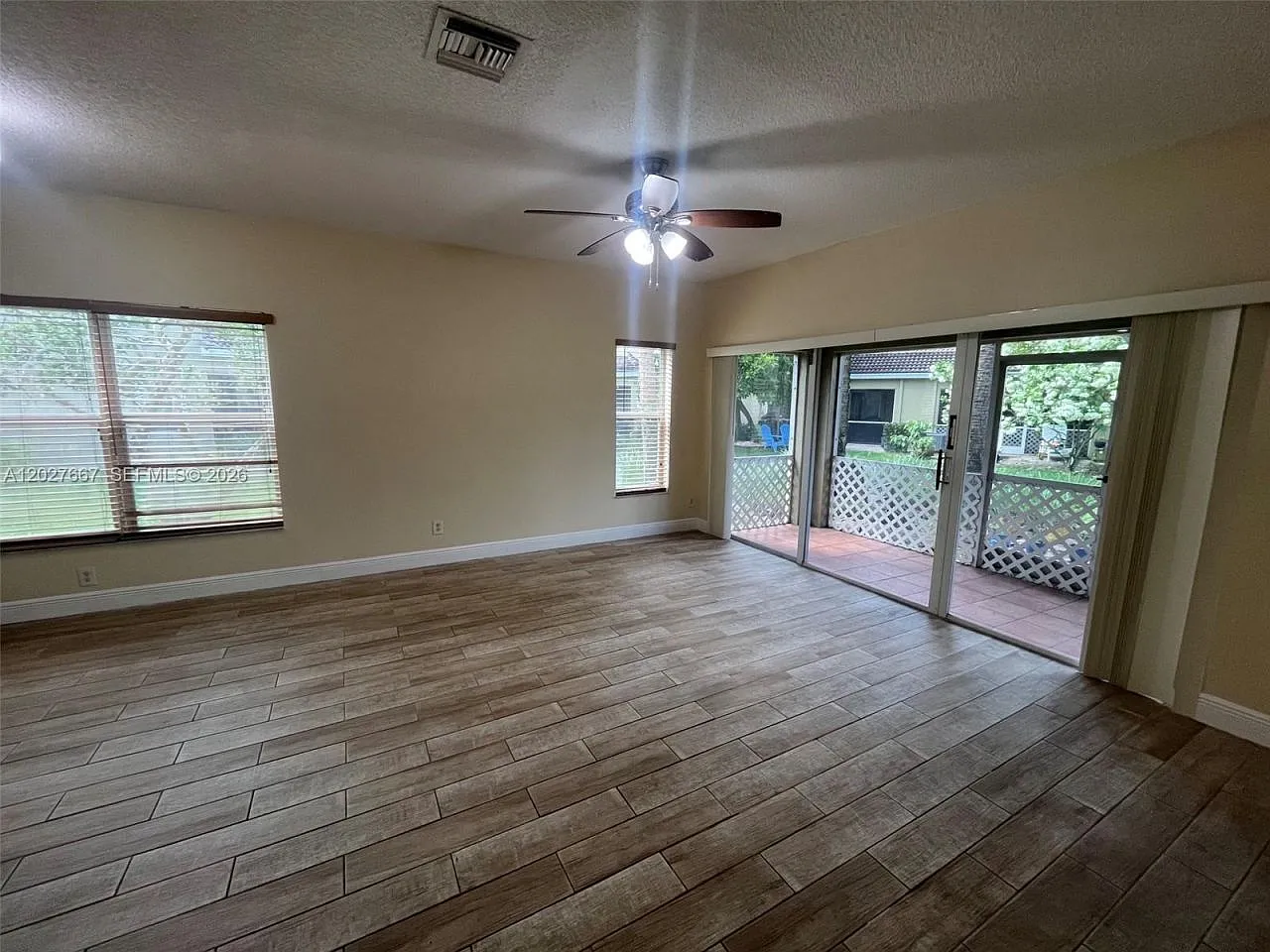 3 bed, 2.5 bath, 1428 sqft, $3,000 — Photo 4