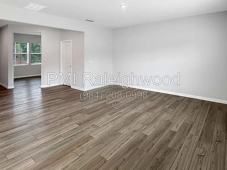 612 Westford Dr — Photo 7