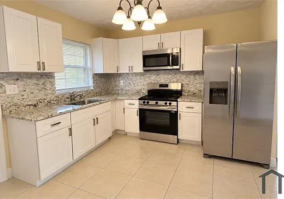 2 bed, 1000 sqft, $2,300 — Photo 2