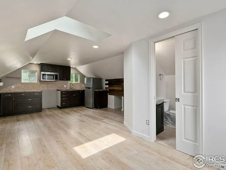 317 N Whitcomb St — Photo 4