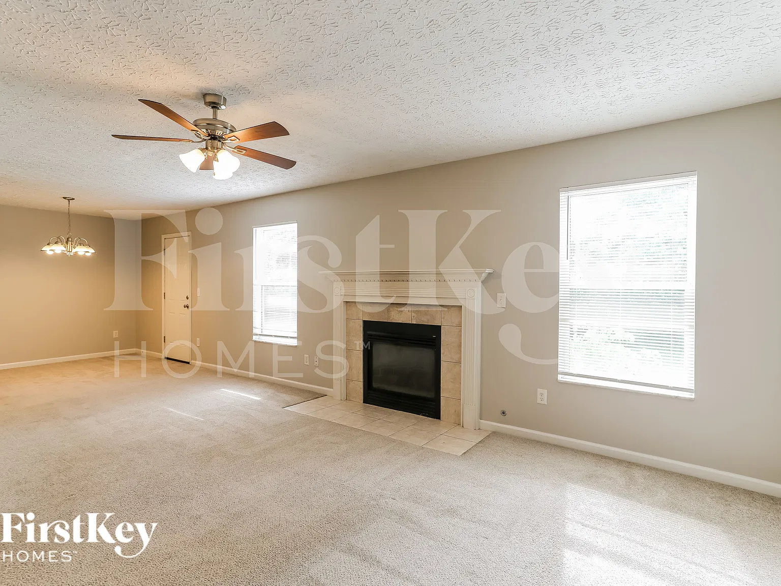 3 bed, 2.5 bath, 1980 sqft, $2,335 — Photo 4