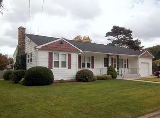 5 Spencer St, Coventry, RI 02816