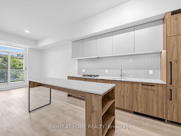 5th image of 722 Marlee Ave #207