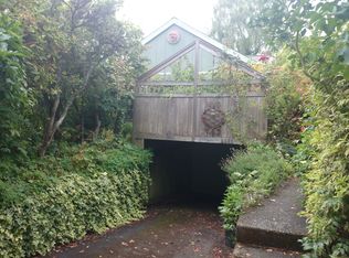 8621 41st Ave SW, Seattle, WA 98136