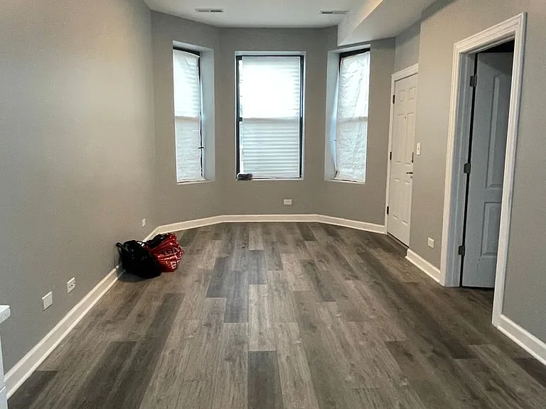 2842 W 25th Pl — Photo 10