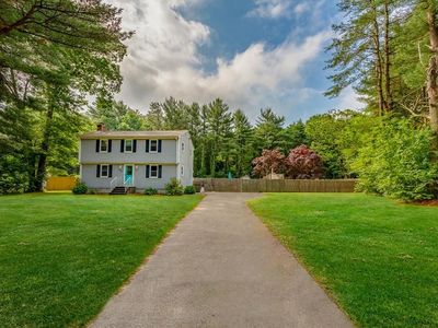 124 Howland Rd, Assonet, MA, 02702
