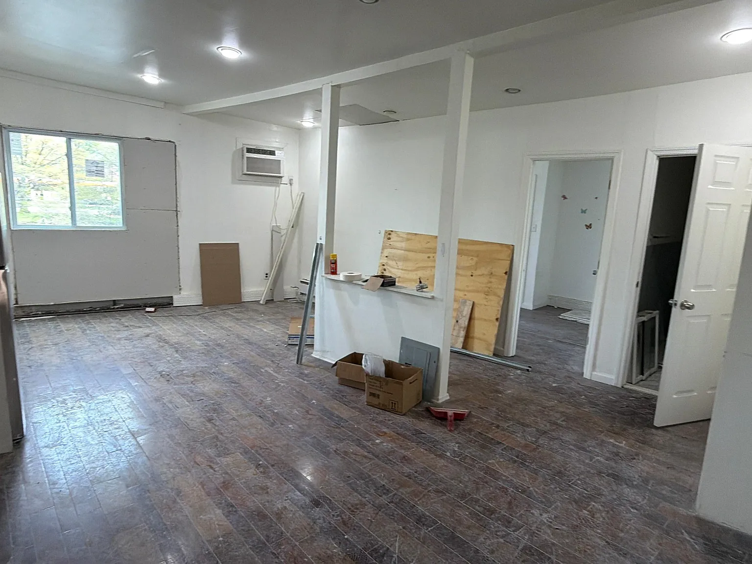 2 bed, $2,400 — Photo 4