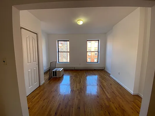 Rented by Realty Collective | media 2