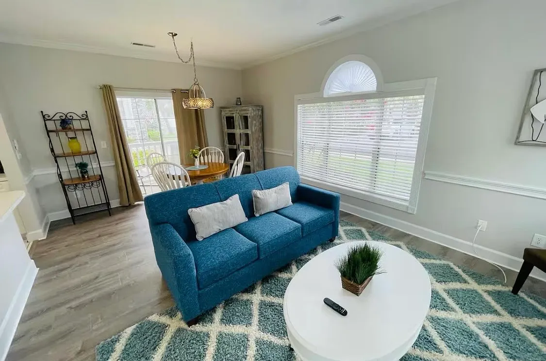 1 bed, 662 sqft, $1,795 — Photo 2
