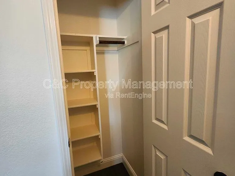 2546 W Victor Ct #102 — Photo 4