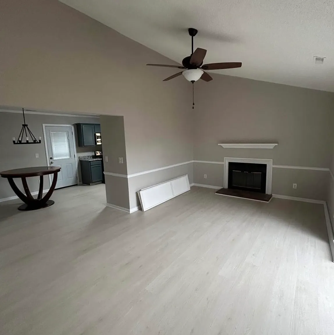 2 bed, 1050 sqft, $1,350 — Photo 4