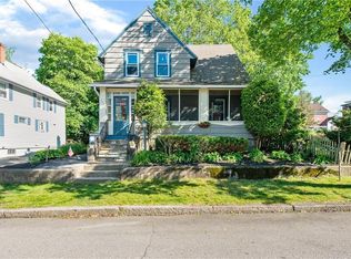 115 Collins St, Woonsocket, RI 02895