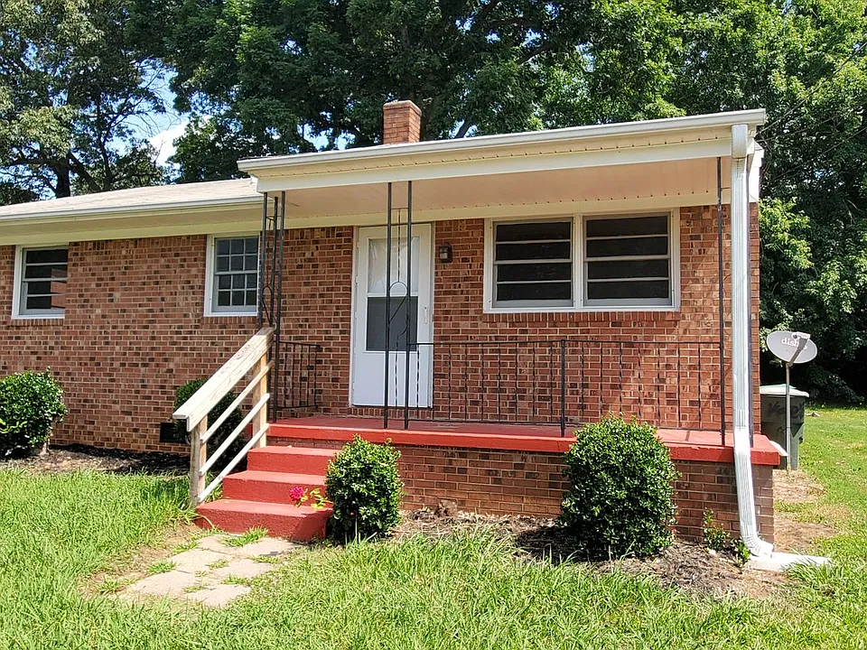803 Nance Ave