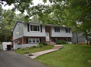 36 Old Stage Rd, Albrightsville, PA 18210