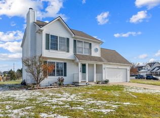 1232 Maple Leaf Ln, Howell, MI 48843