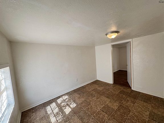 5th image of 4328 Featherston Ave