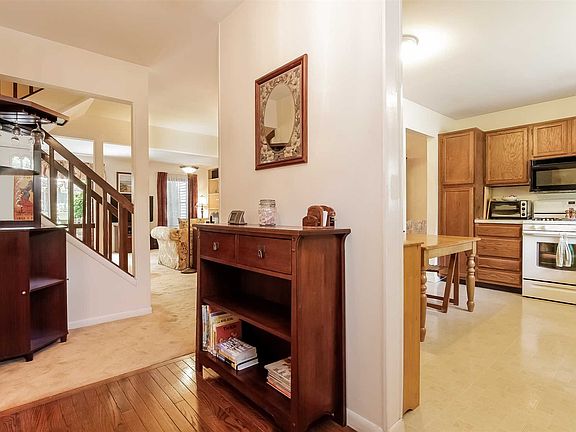 4th image of 271 Carrollwood Dr #271