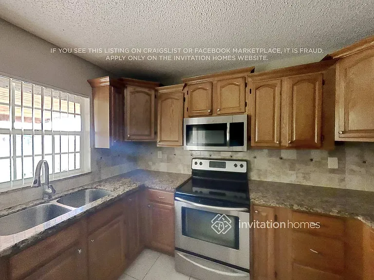 14233 SW 103rd Ter — Photo 10