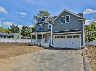 16 Clarendon St, Lowell, MA 01851