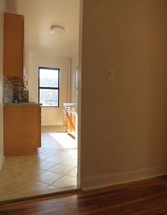 5th image of 551 W 185th St APT 4C