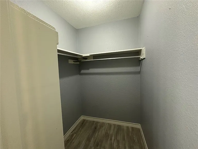 2201 Timberline Dr — Photo 17