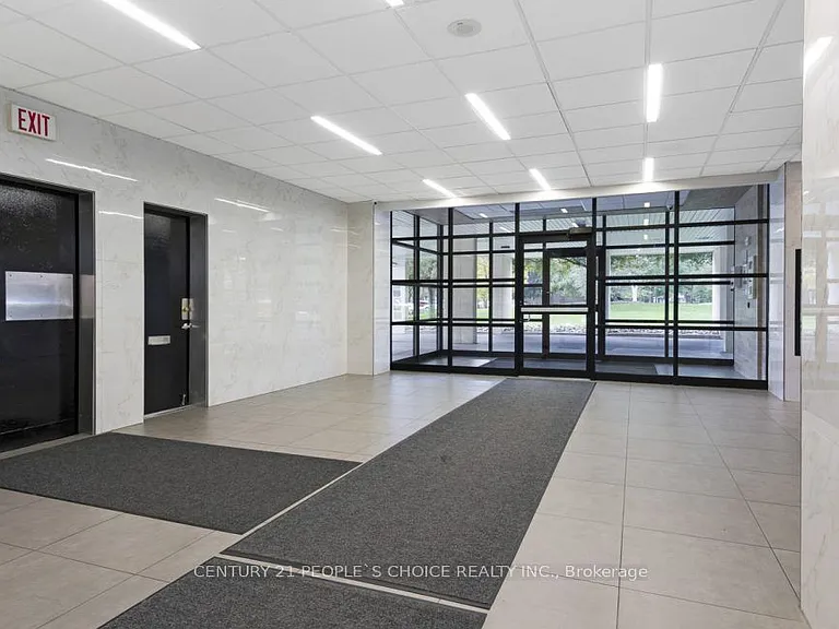 21 Welsford Gdns #207 — Photo 3