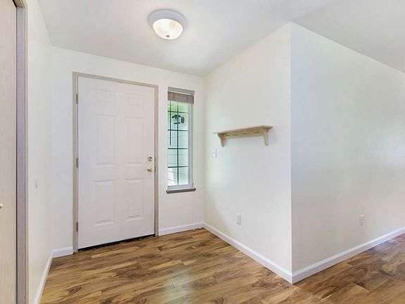 4th image of 22811 129th Avenue Ct E
