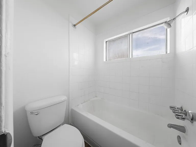 7800 Athens Circle — Photo 6