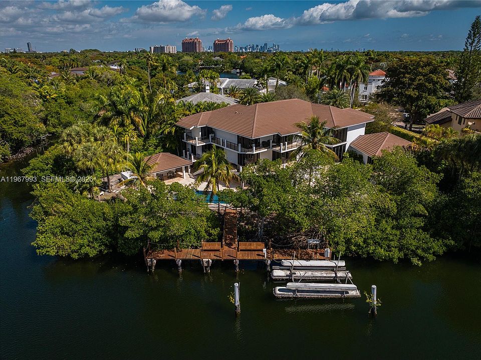 1st image of 460 Costanera Rd