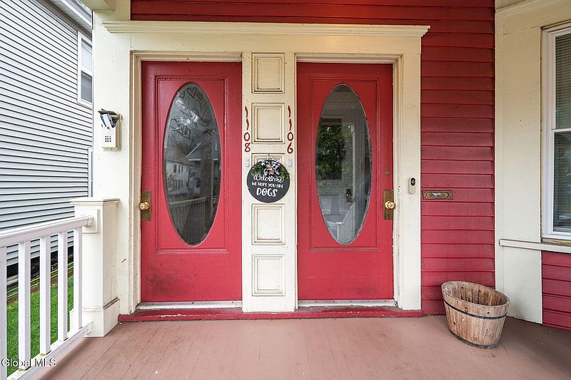 5th image of 1106 Parkwood Boulevard