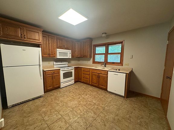 5th image of 2200 Ammon Ave