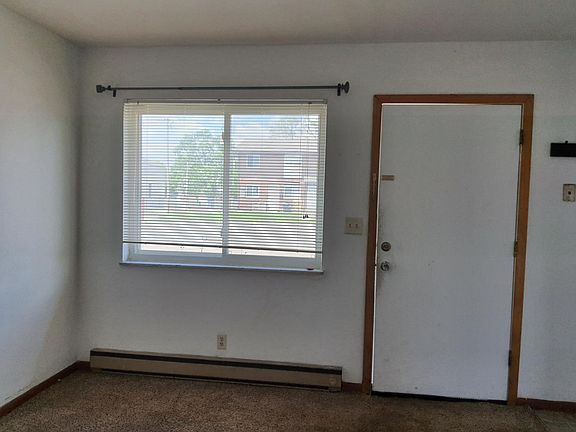 2nd image of 712 Cedar Dr APT 1