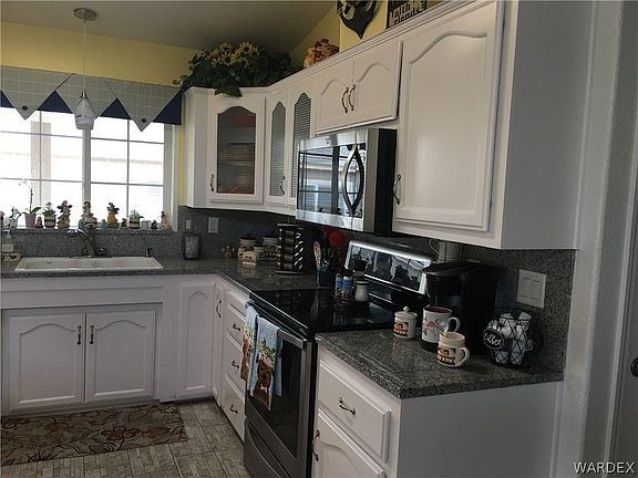 4th image of 768 W Desert Crest Drive