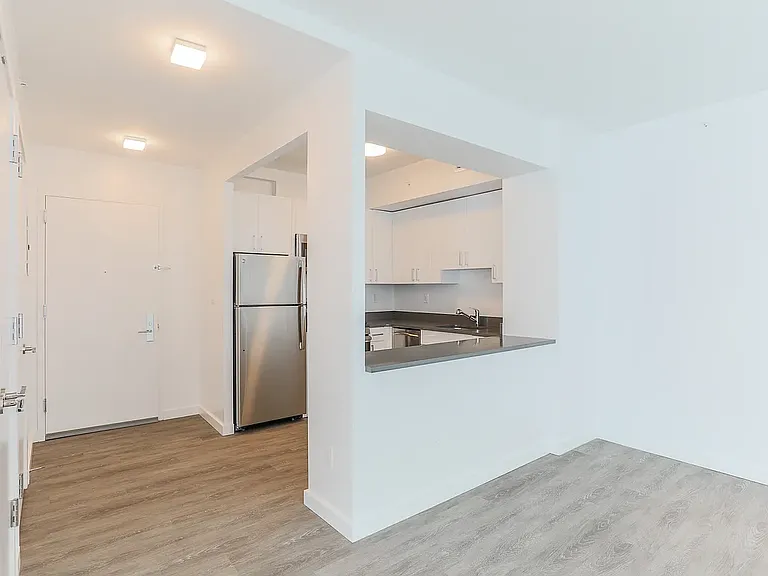 165 Vanderbilt Ave #A — Photo 13