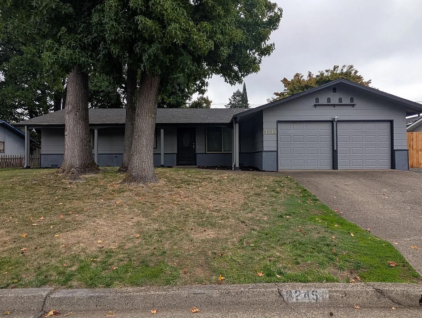 Beautiful 3-Bedroom, 2-Bath Ranch Style Home With Great Yard Space! — Photo 1