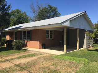 1102 Nicholson St, Decherd, TN 37324