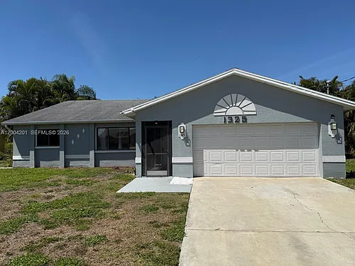1325 SW 28th St Photo 1