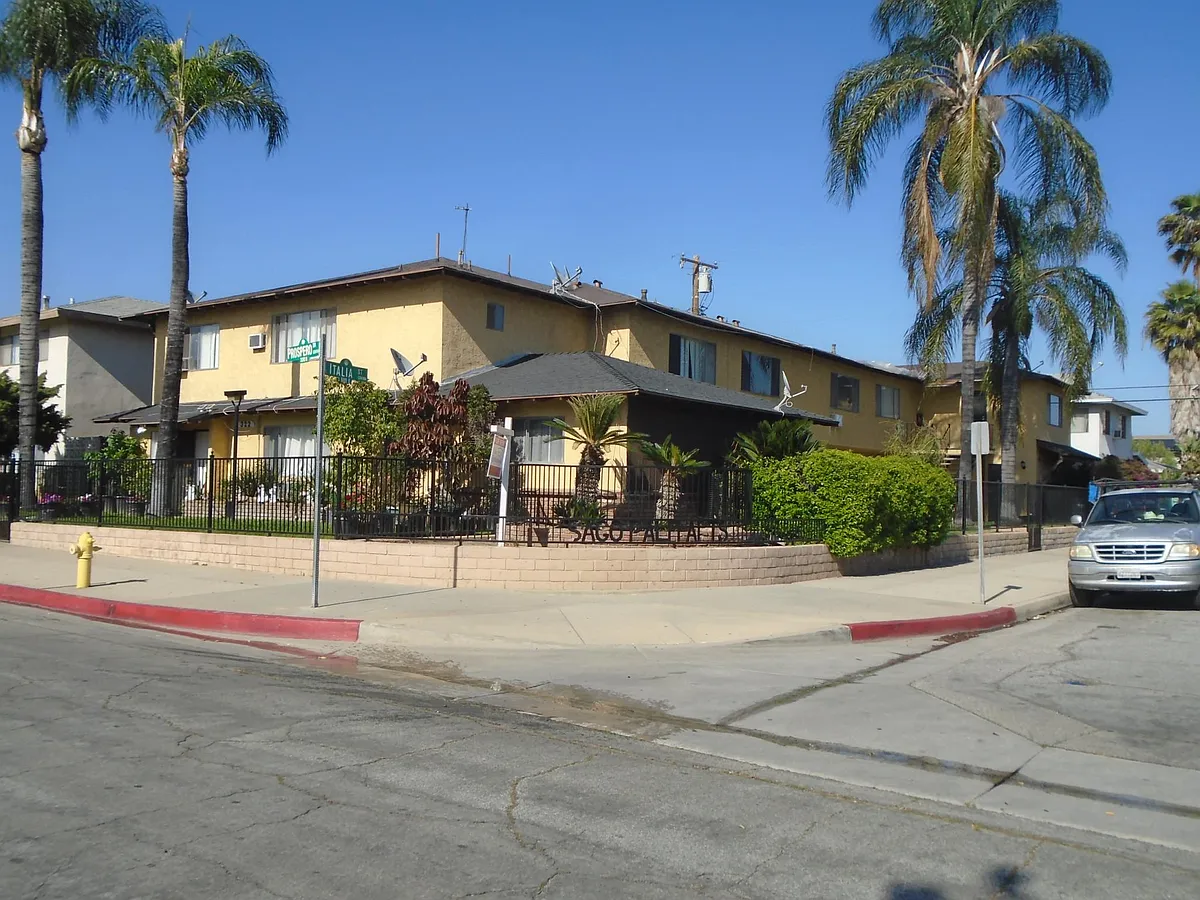 Building Photo - 322 N Prospero Dr #4
