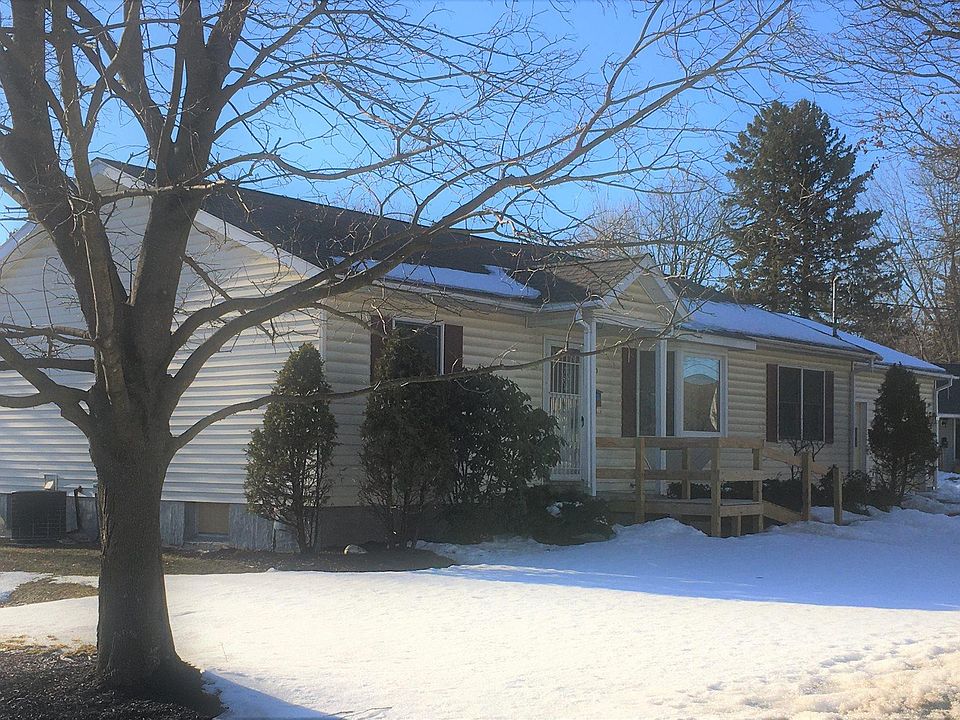 1st image of 130 Hudson St