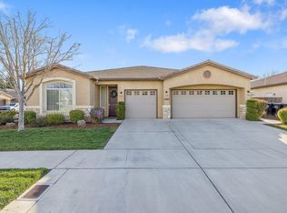 2442 N El Cajon St, Visalia, CA 93291