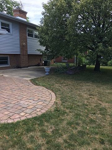 2nd image of 1516 Huntington Dr