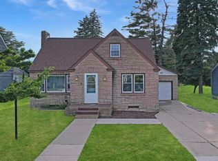 3209 13th St, Menominee, MI 49858