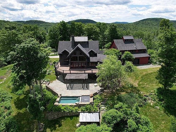 2nd image of 816 Black Bear Road