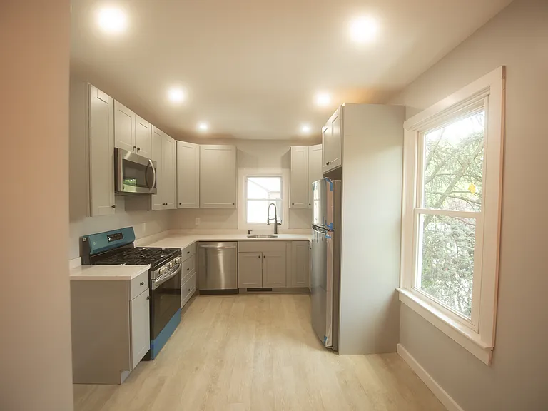 3 Union St #3 — Photo 3