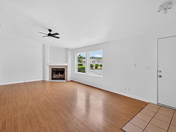 3rd image of 10 Winterhawk St