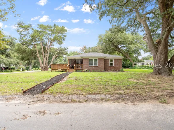 4000 Joann St, Beaufort, SC 29906