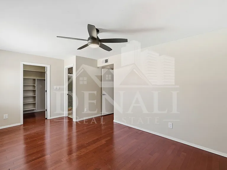 5654 W Mountain View Rd — Photo 16