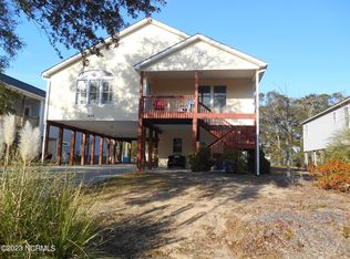 904 W Oak Island Dr, Oak Island, NC 28465