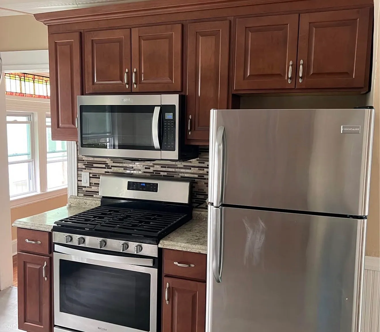 2 bed, 1.0 bath, 1000 sqft, $2,300 — Photo 3